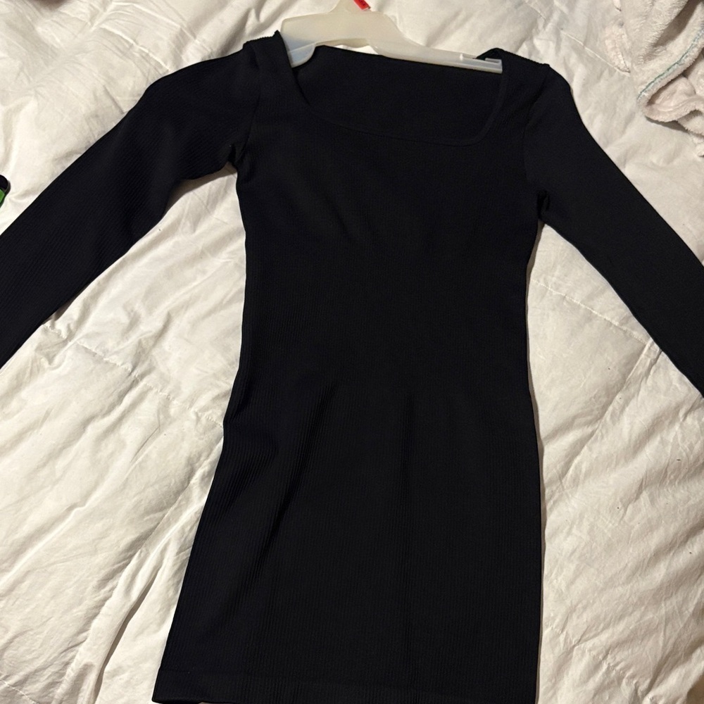 Elegant Black Long Sleeve Dress